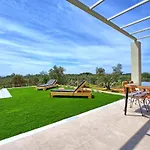 Villa Olivum By Posarellivillas